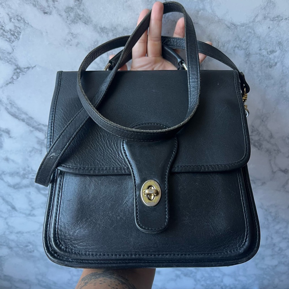 Vintage Hunter Black Genuine Leather Crossbody Handbag